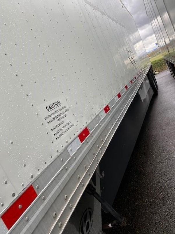 2019 HYUNDAI DRY VAN 6182330557