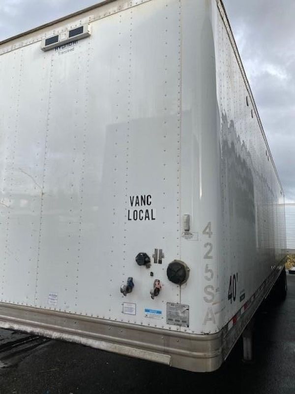 2017 HYUNDAI DRY VAN 6182385405