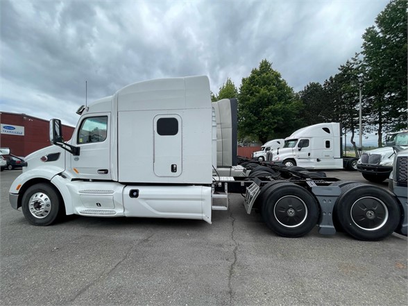 2017 PETERBILT 579 8028134529