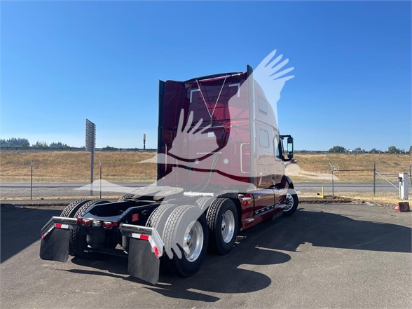 2020 VOLVO VNL64T860 8035330623