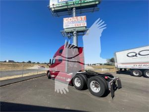 2020 VOLVO VNL64T860 8035330637