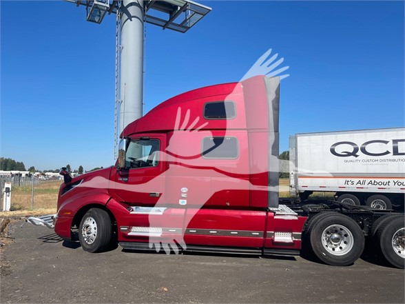 2020 VOLVO VNL64T860 8035330642