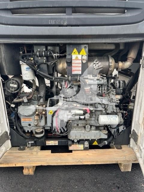 2018 CARRIER X4 7500 9050118998