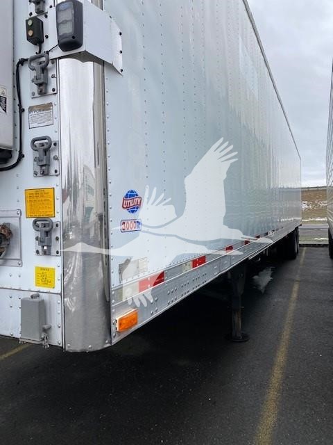 2009 UTILITY 3000R 14' REEFER-SAC 2009 UTILITY 3000R 14' REEFER-SAC - image 2 of 6